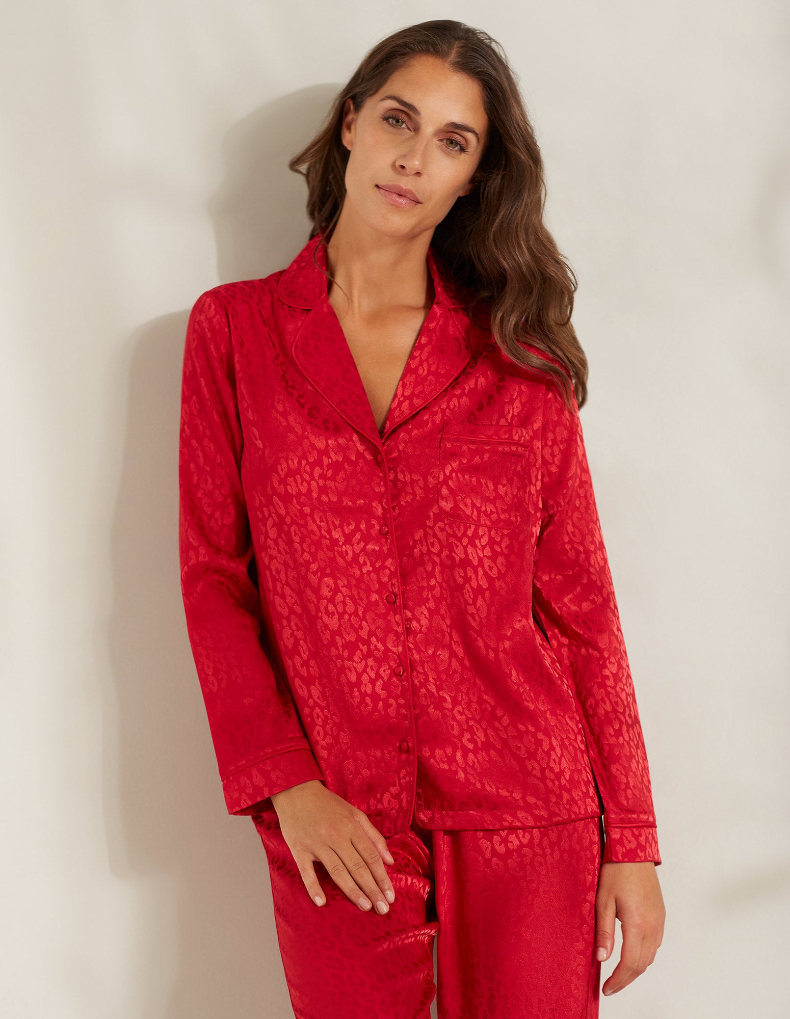 Red Leopard Woman Long-Pyjamas with front opening